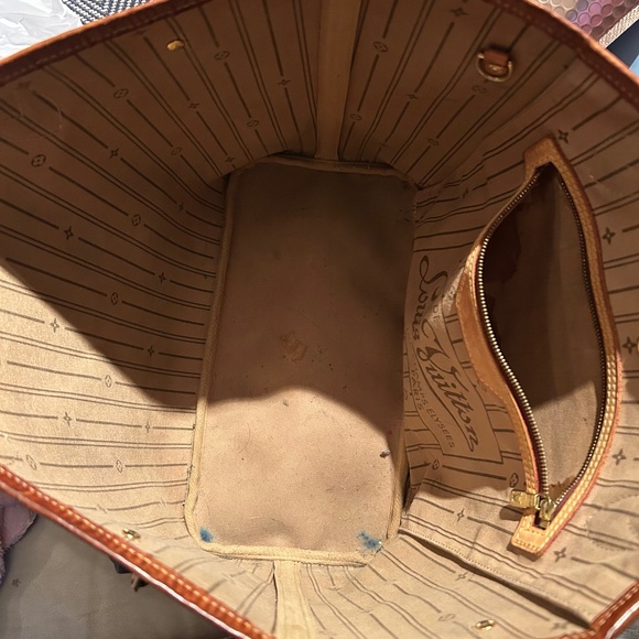 Louis Vuitton Neverfull Monogram MM - Picture 11 of 16